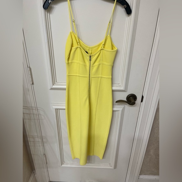 🎉HP🎉BCBG MaxAzria Sweatheart Bodycon Midi Dress S - Picture 5 of 11